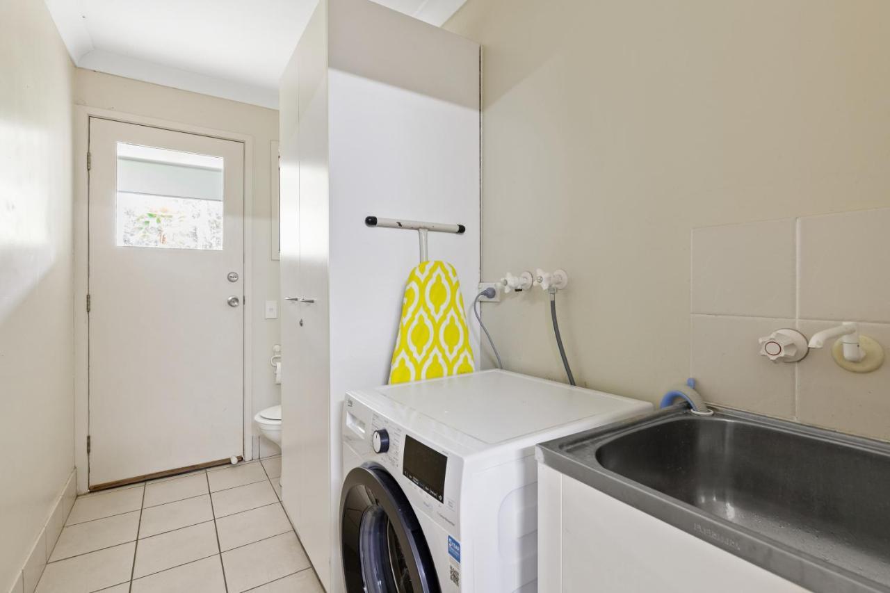 Treetops Lakeside Apartments Byron Bay Esterno foto