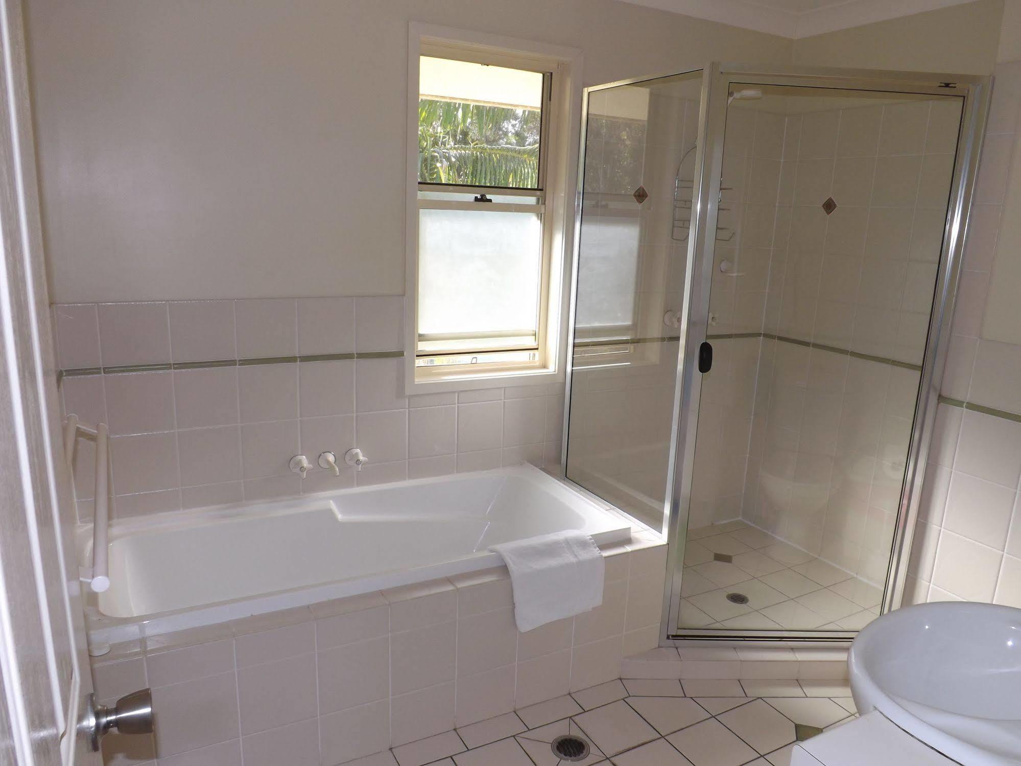 Treetops Lakeside Apartments Byron Bay Esterno foto